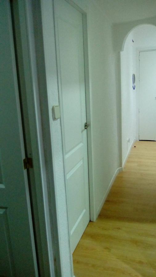 Apartamento En Legazpi De 3 Dormitorios Pequenos Madrid Luaran gambar